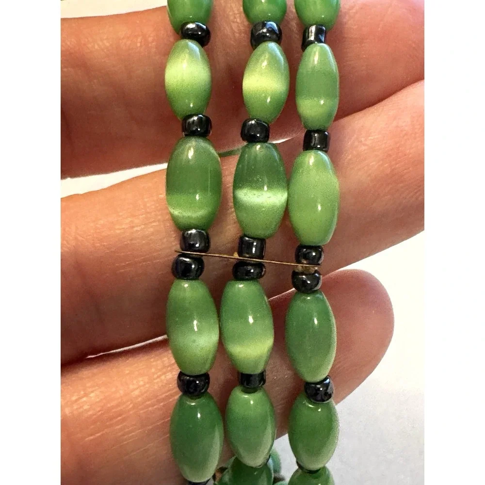 Vintage Green Cats Eye Bead 3‎ Row Memory Wire Coil Bracelet Adjustable